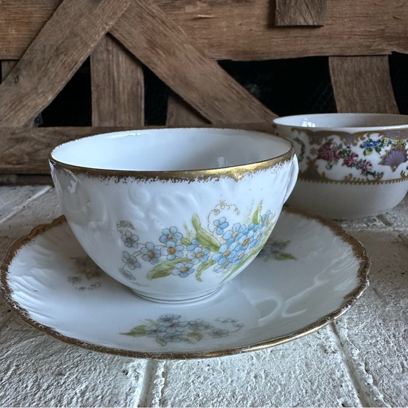 Teacup lot, three tree cups with one saucer - Picture 2 of 8